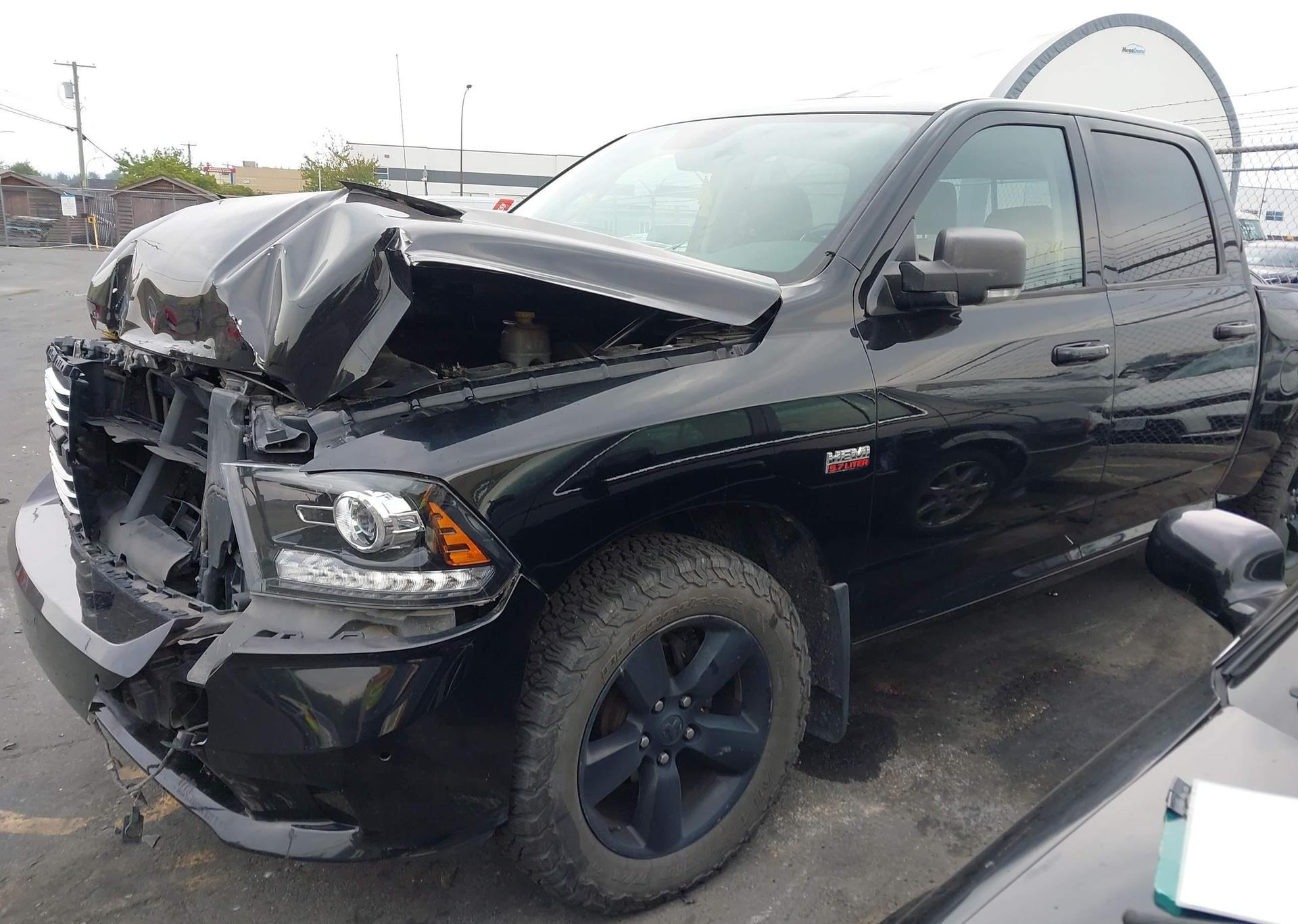 2014 RAM 1500 SPORT