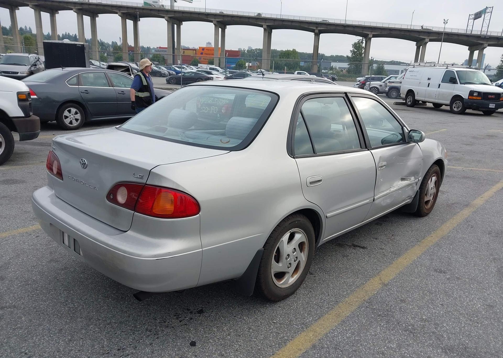 2001 TOYOTA COROLLA CE