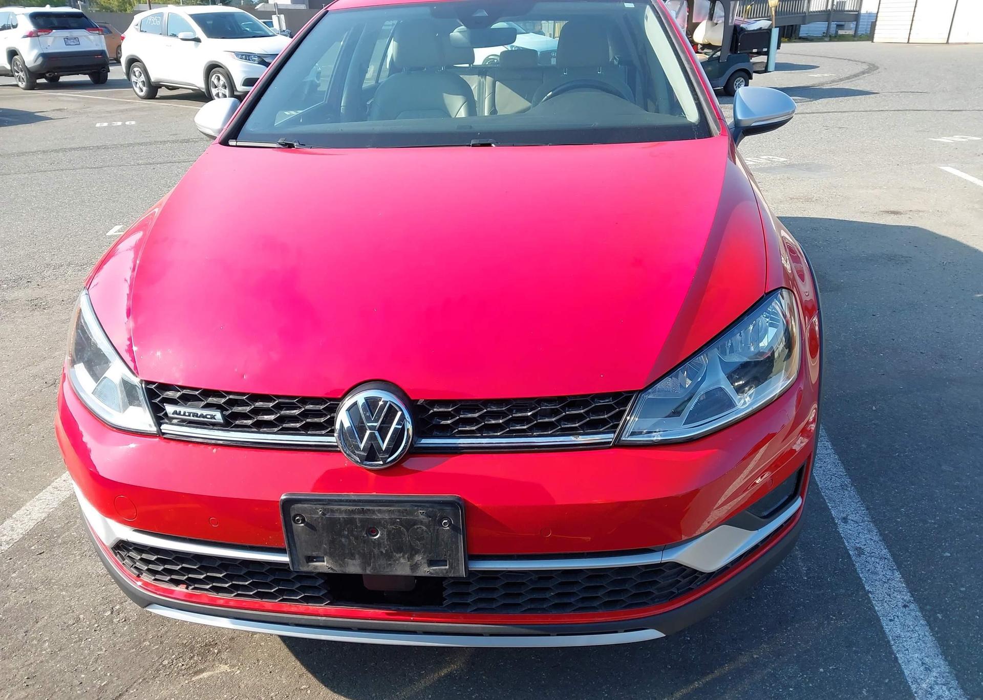 2017 VOLKSWAGEN GOLF