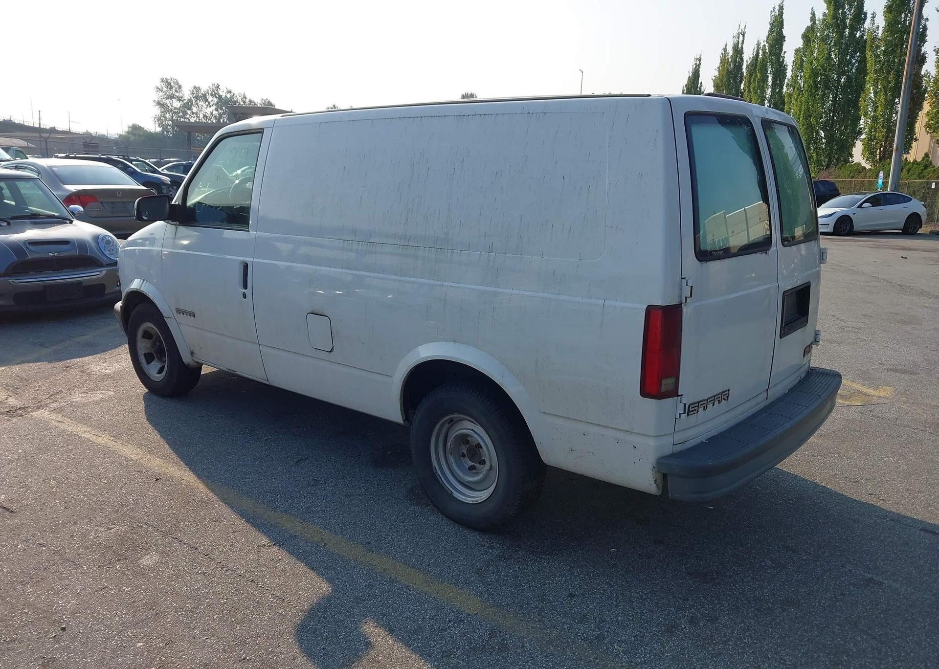 2000 GMC SAFARI XT