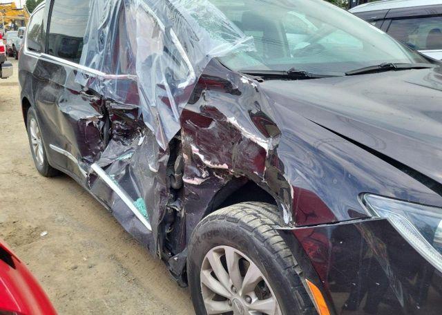2017 CHRYSLER PACIFICA TOURING L