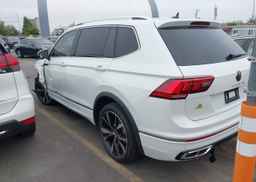 2023 VOLKSWAGEN TIGUAN SEL R-LINE BLACK