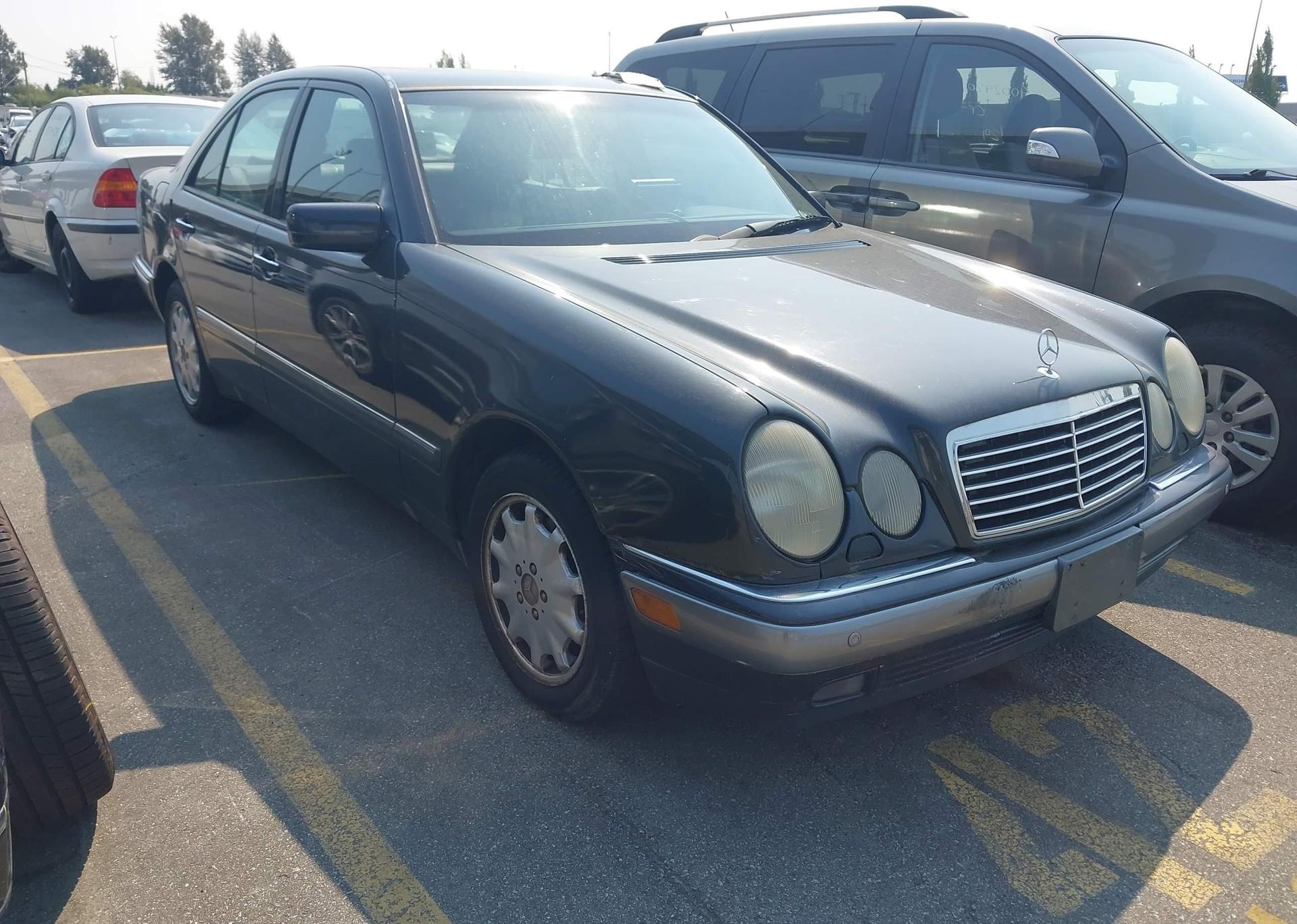 1997 MERCEDES-BENZ E 320