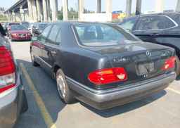 1997 MERCEDES-BENZ E 320