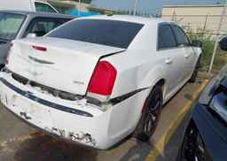 2017 CHRYSLER 300 LIMITED