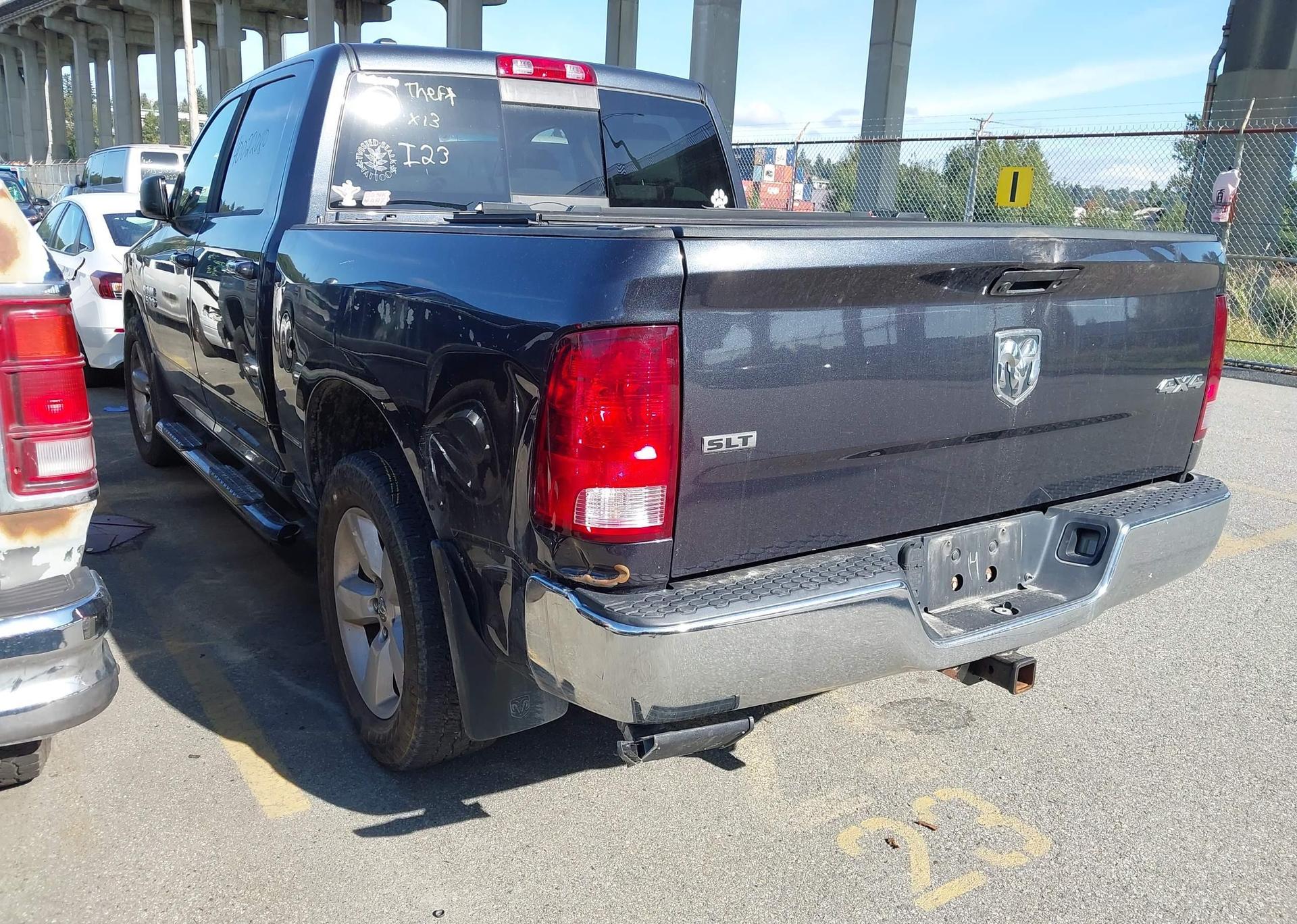 2016 RAM 1500 SLT