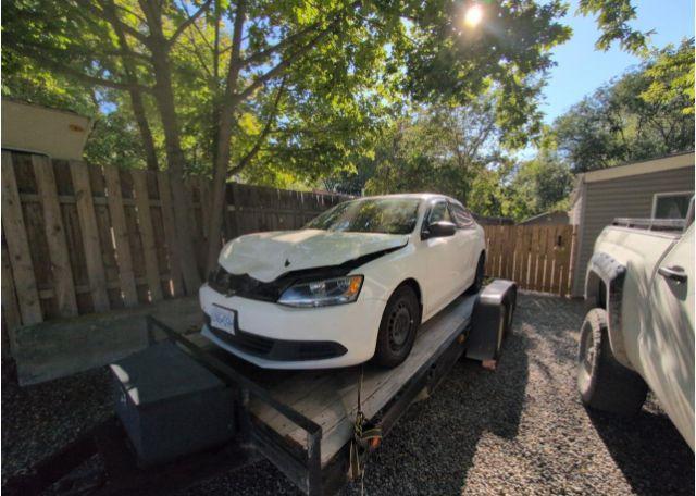 2013 VOLKSWAGEN JETTA