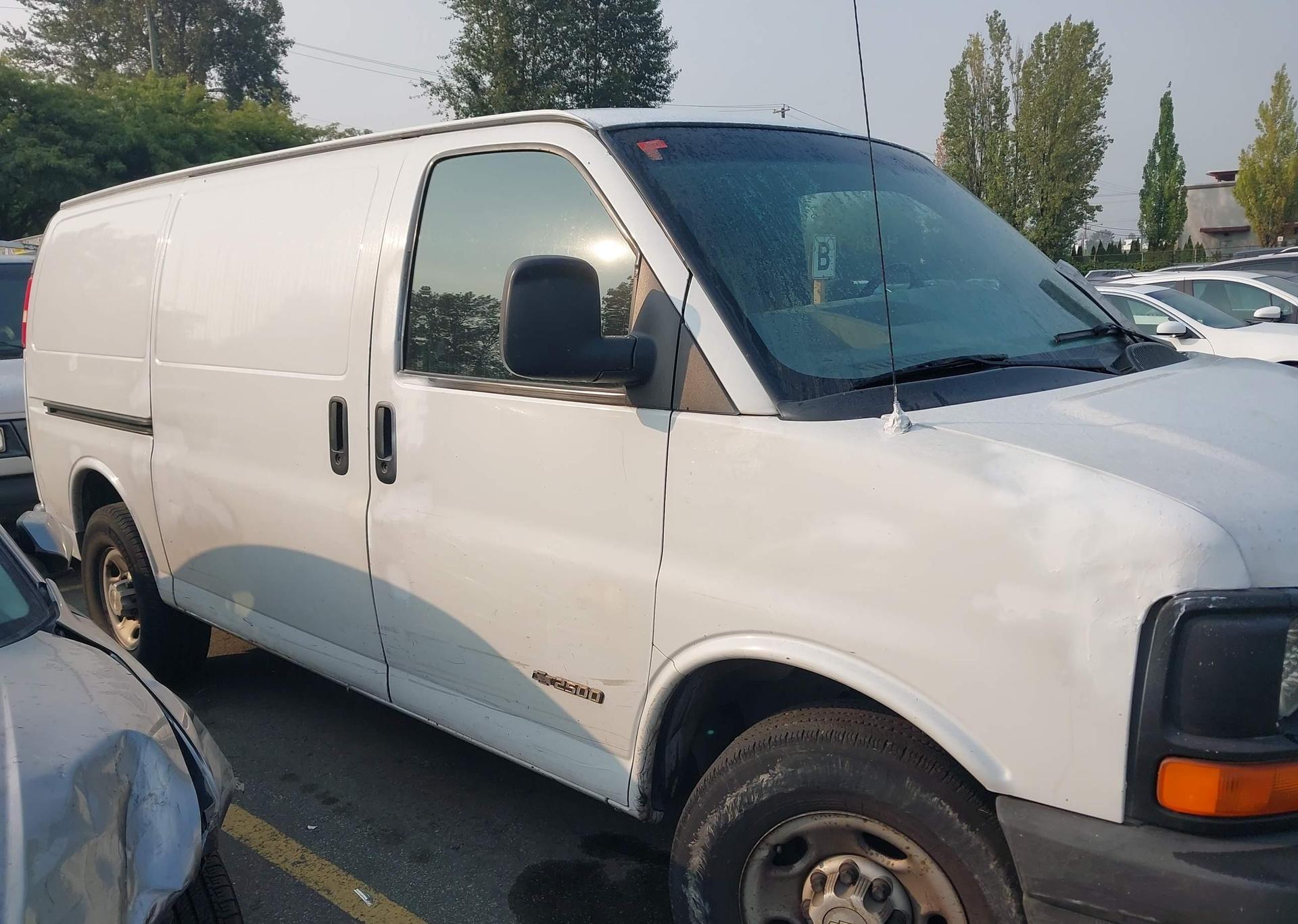 2005 CHEVROLET EXPRESS G2500