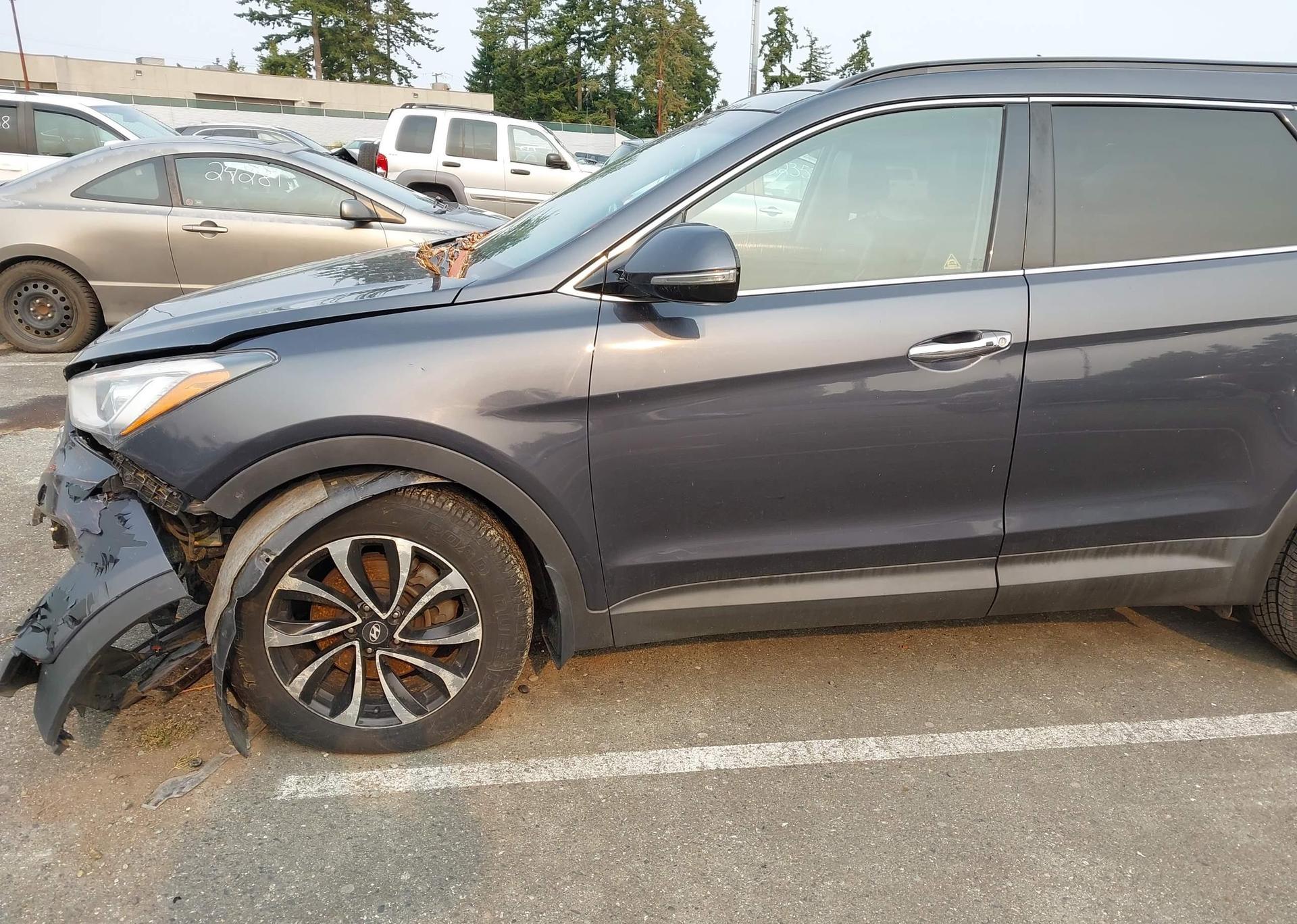 2016 HYUNDAI SANTA FE SE