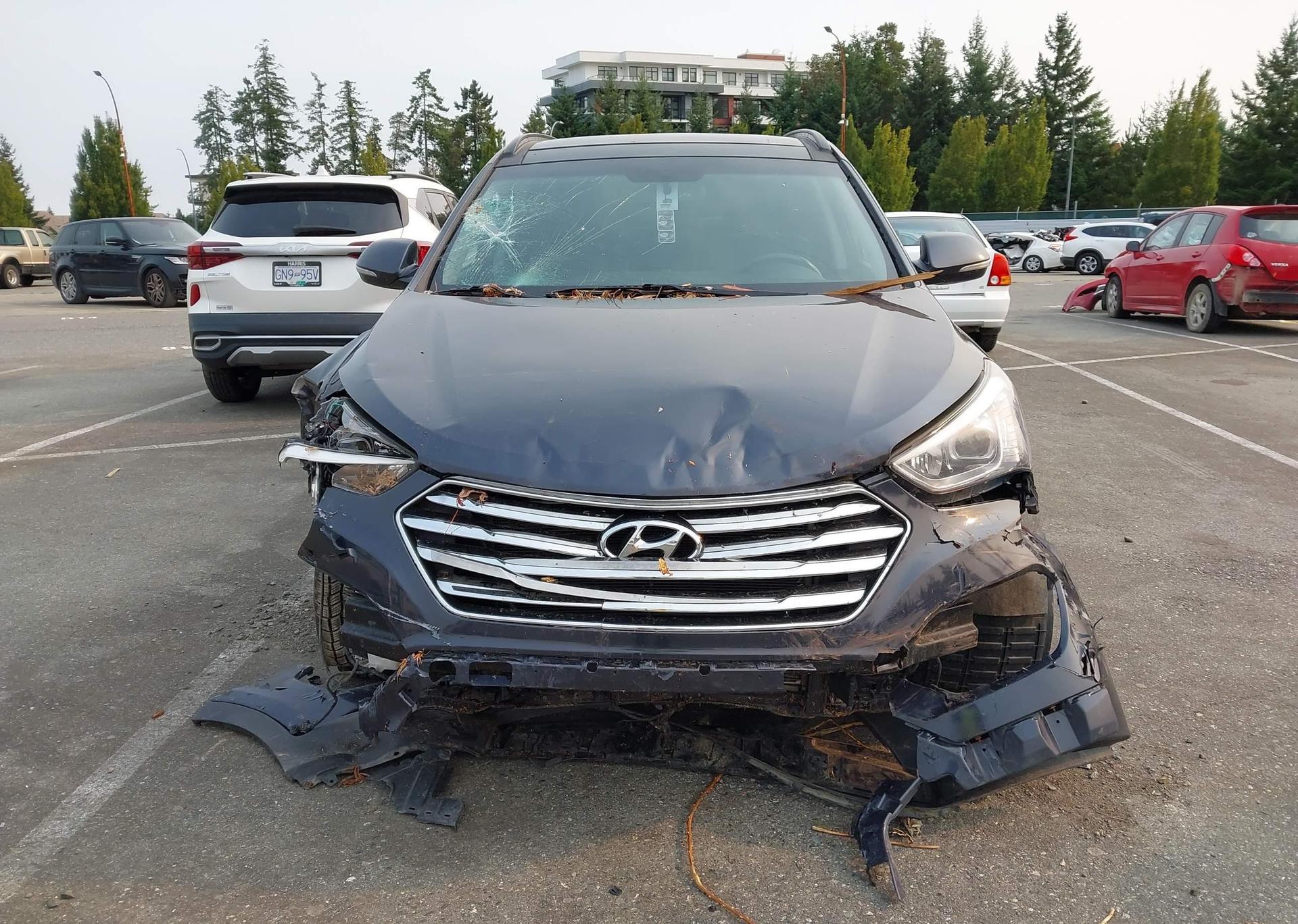 2016 HYUNDAI SANTA FE SE
