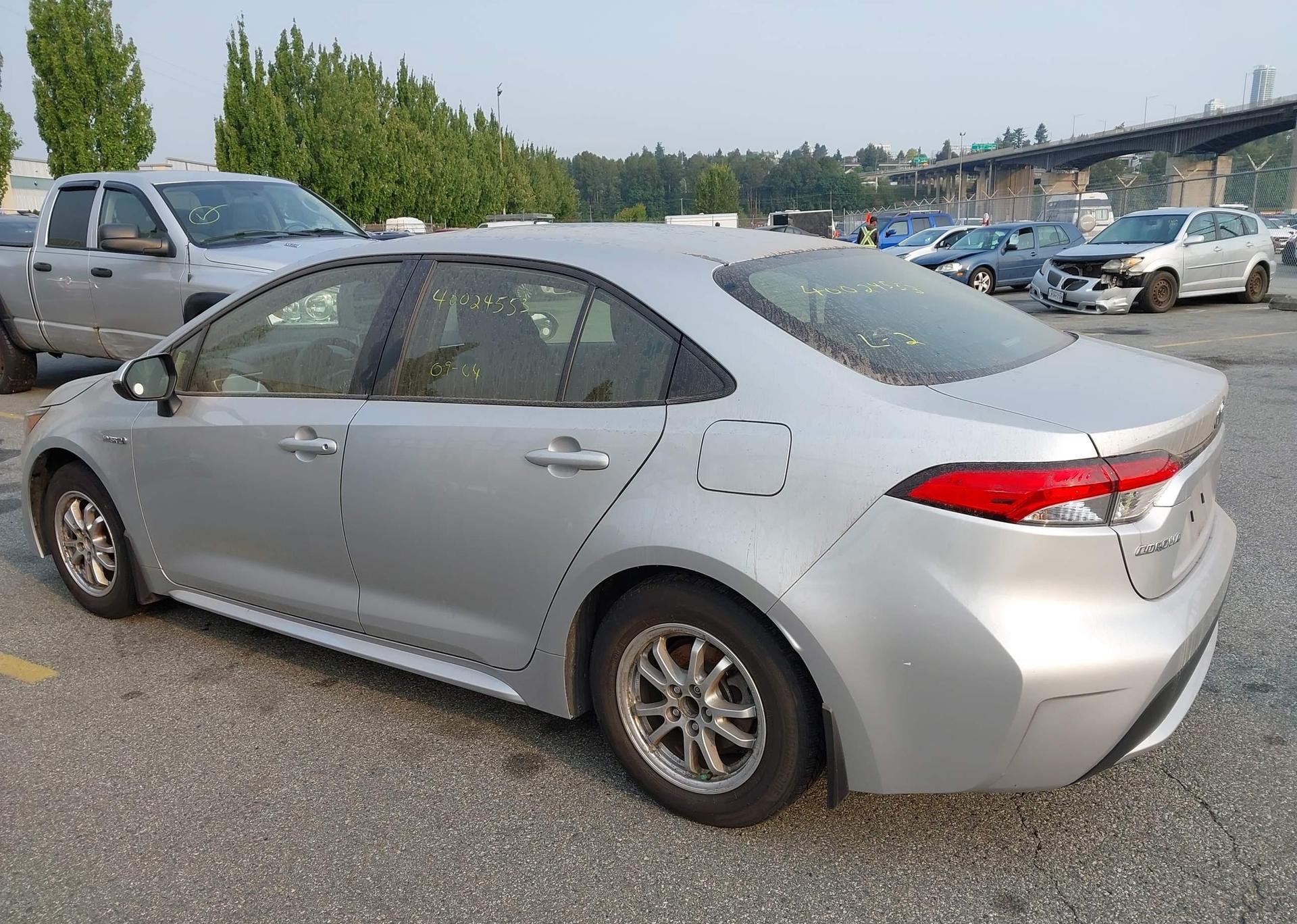 2021 TOYOTA COROLLA