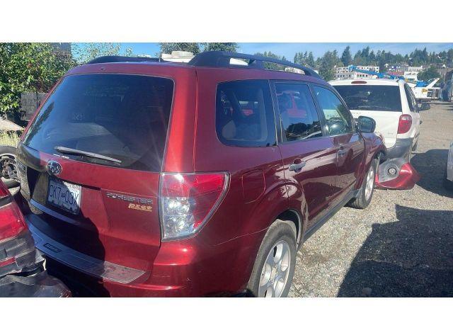 2010 SUBARU FORESTER XS