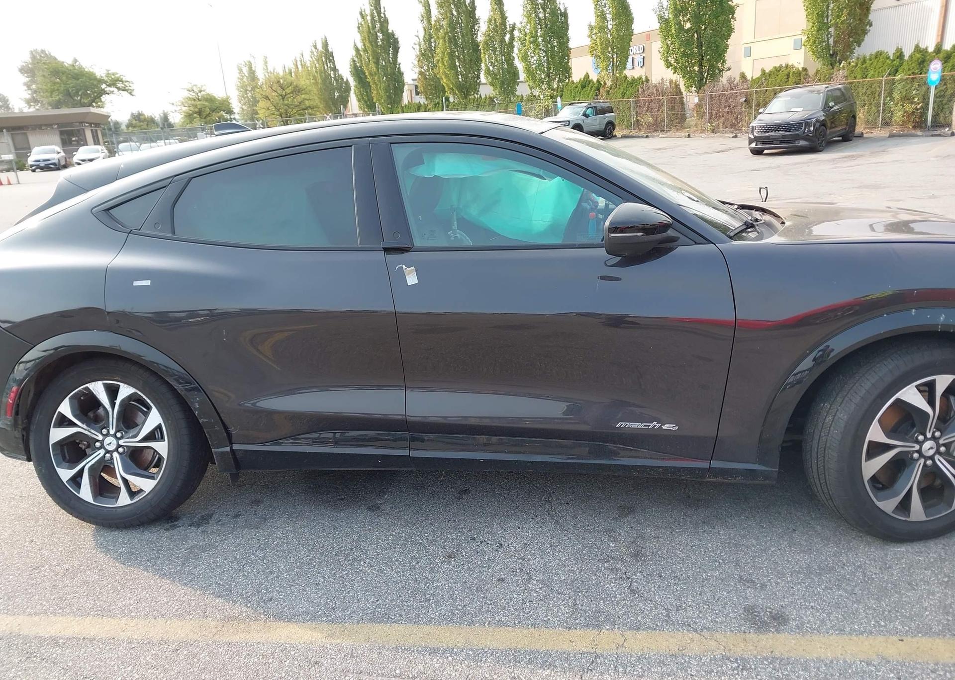 2022 FORD MUSTANG MACH-E PREMIUM