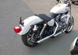 2011 HARLEY-DAVIDSON XL883 L