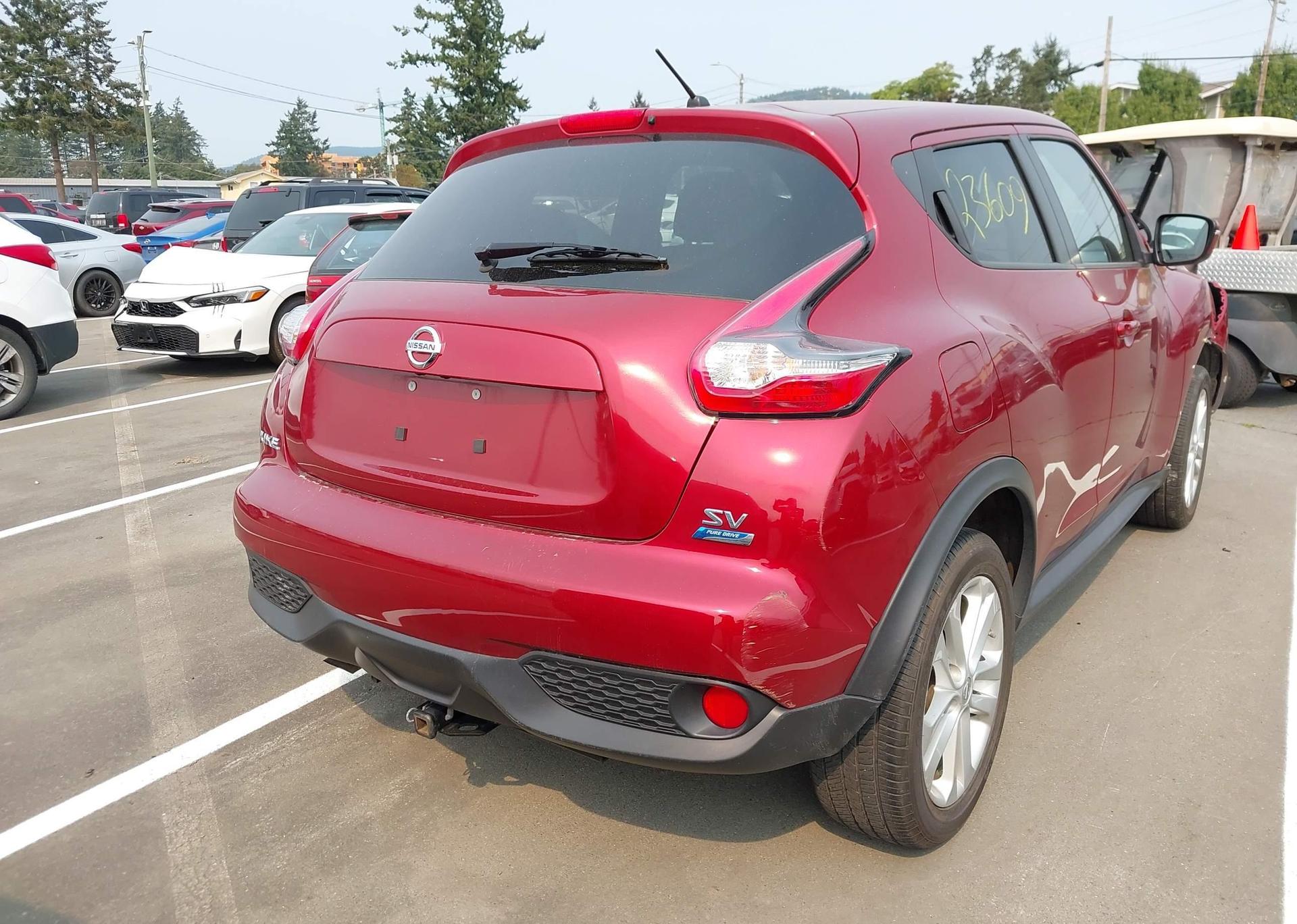 2015 NISSAN JUKE S