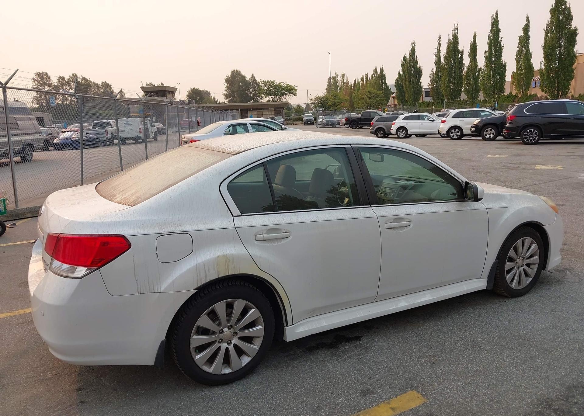 2010 SUBARU LEGACY 3.6R LIMITED