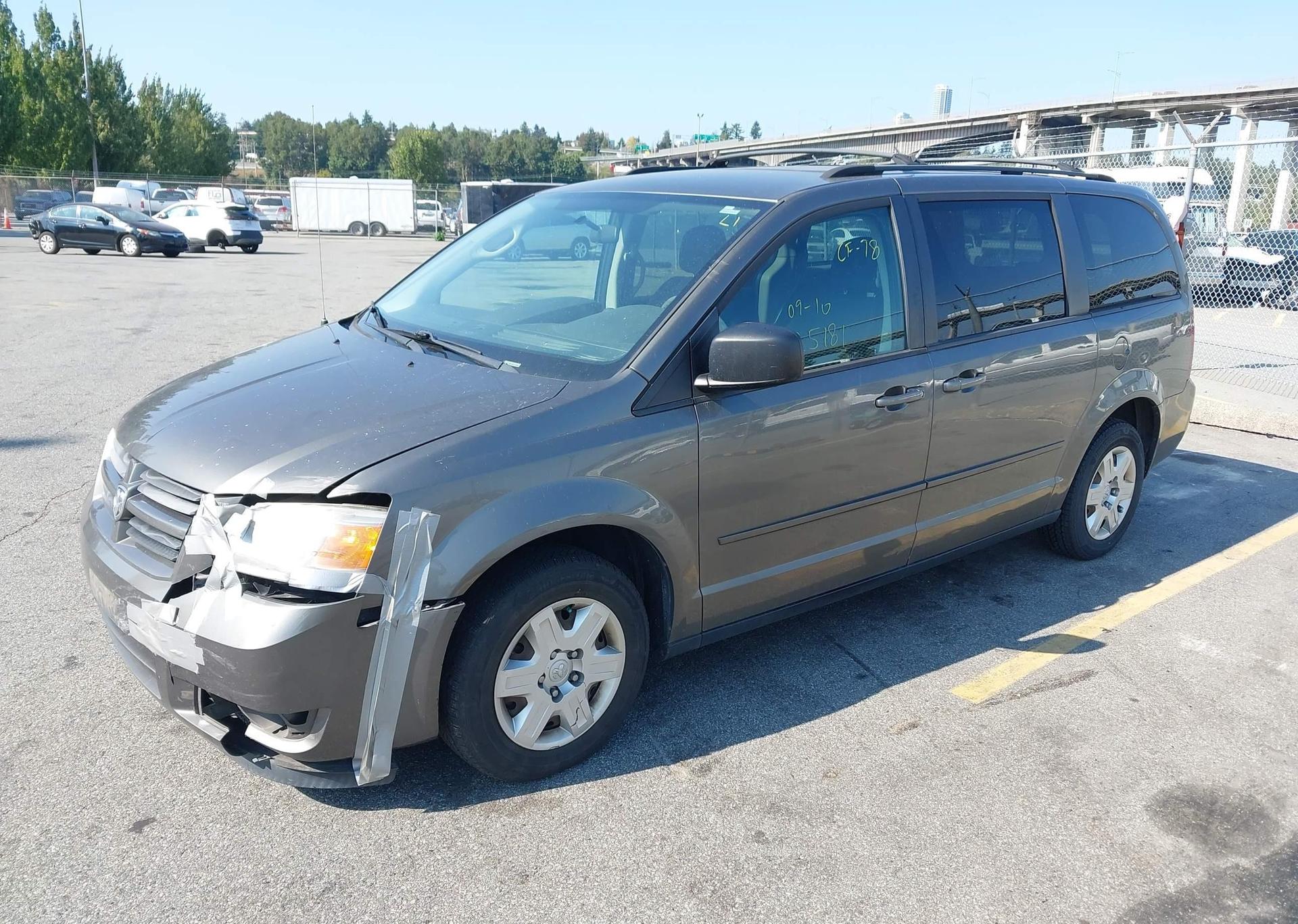 2010 DODGE GRAND CARAVAN SE