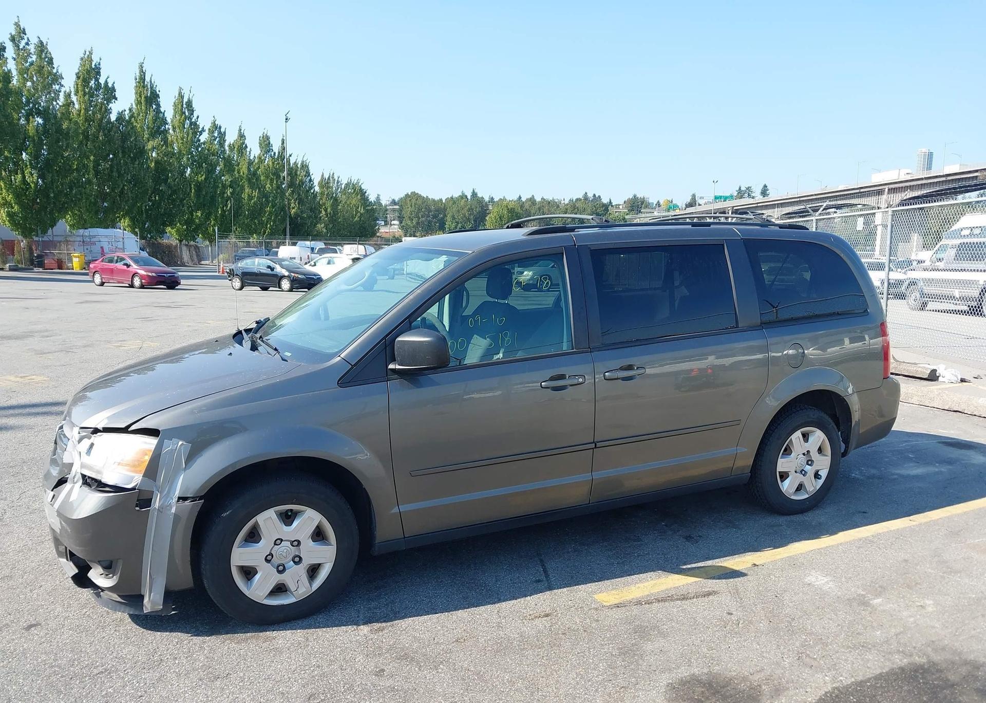 2010 DODGE GRAND CARAVAN SE