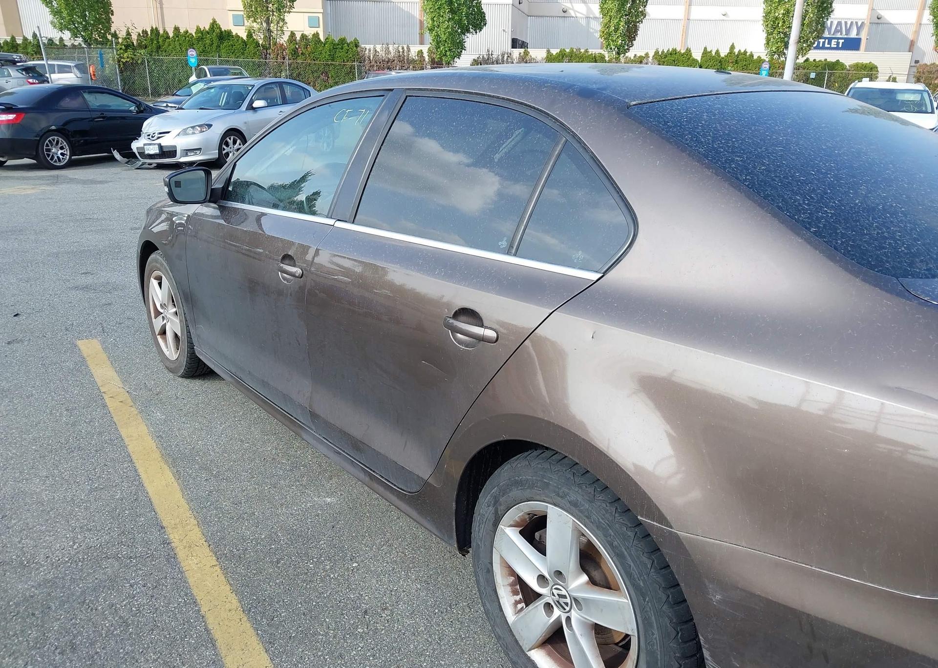 2011 VOLKSWAGEN JETTA