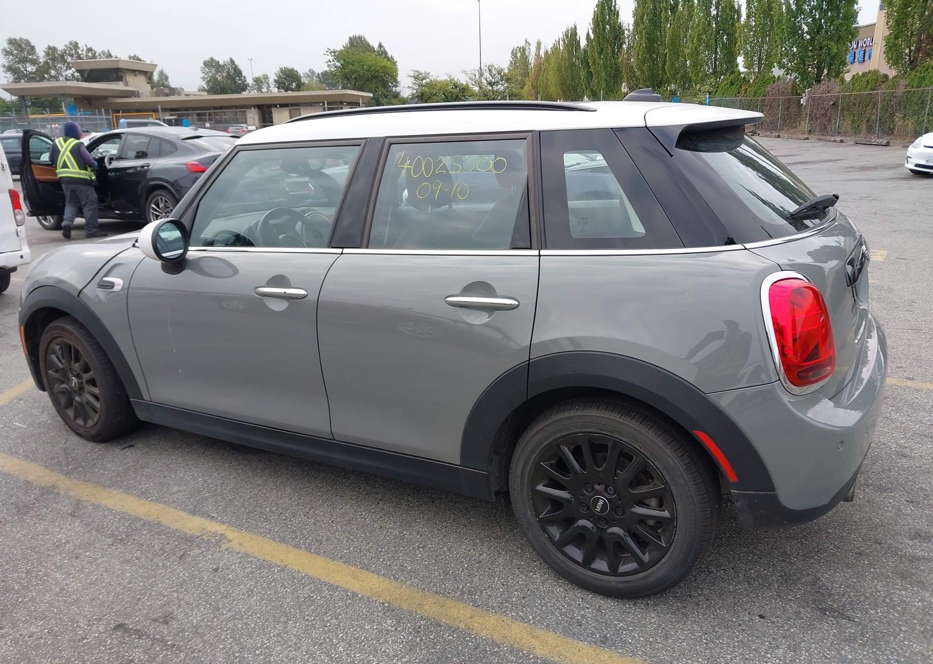 2019 MINI COOPER