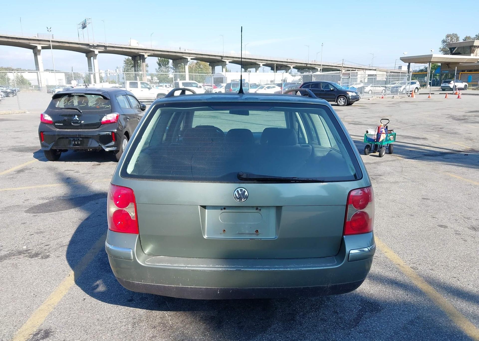 2004 VOLKSWAGEN PASSAT GLS