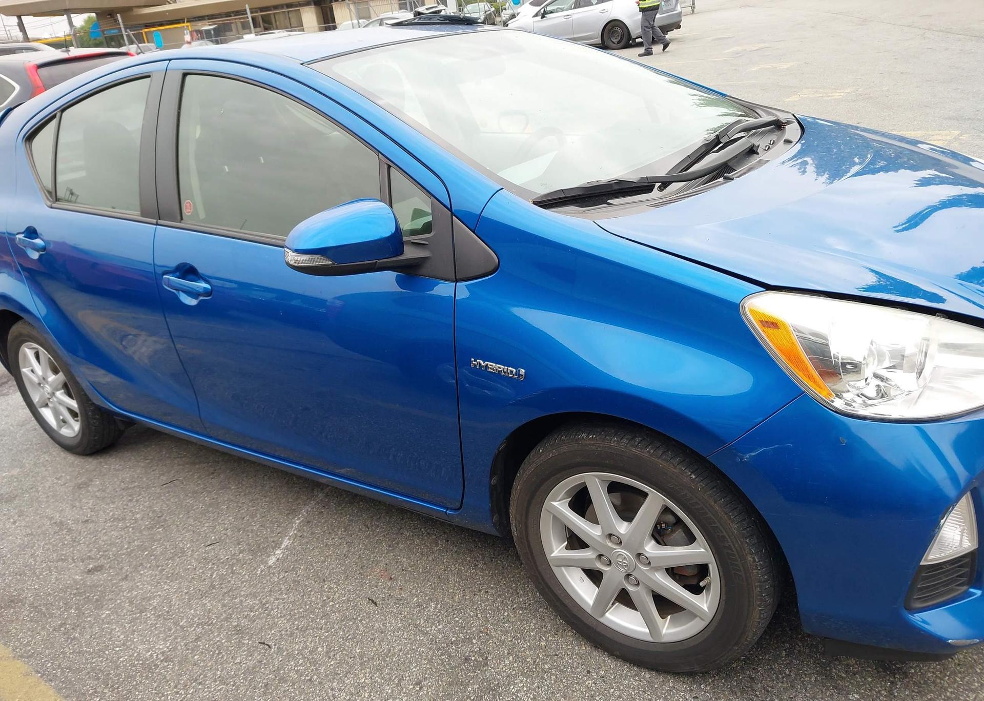 2012 TOYOTA PRIUS