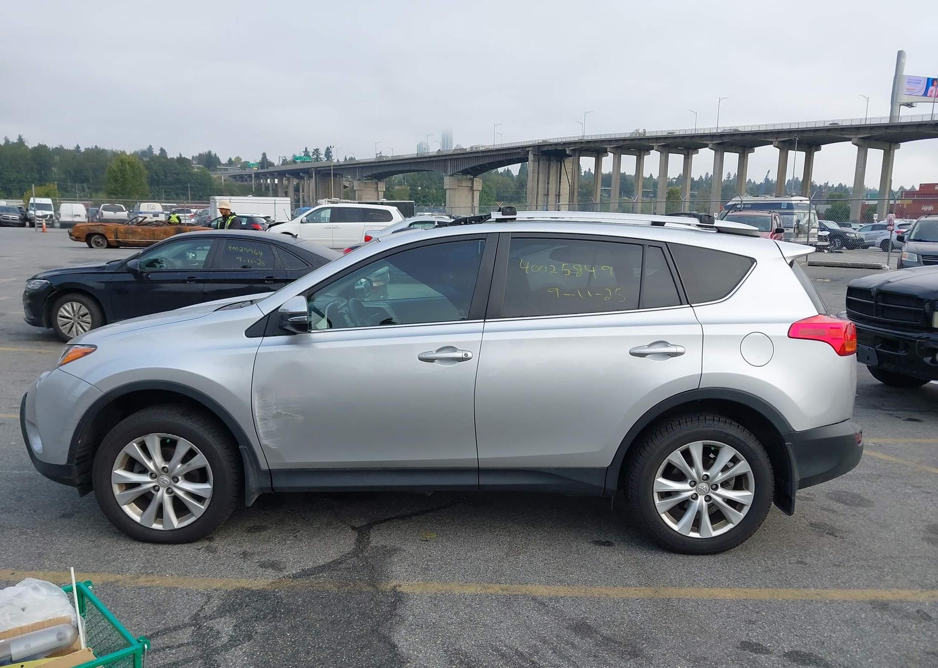 2014 TOYOTA RAV4