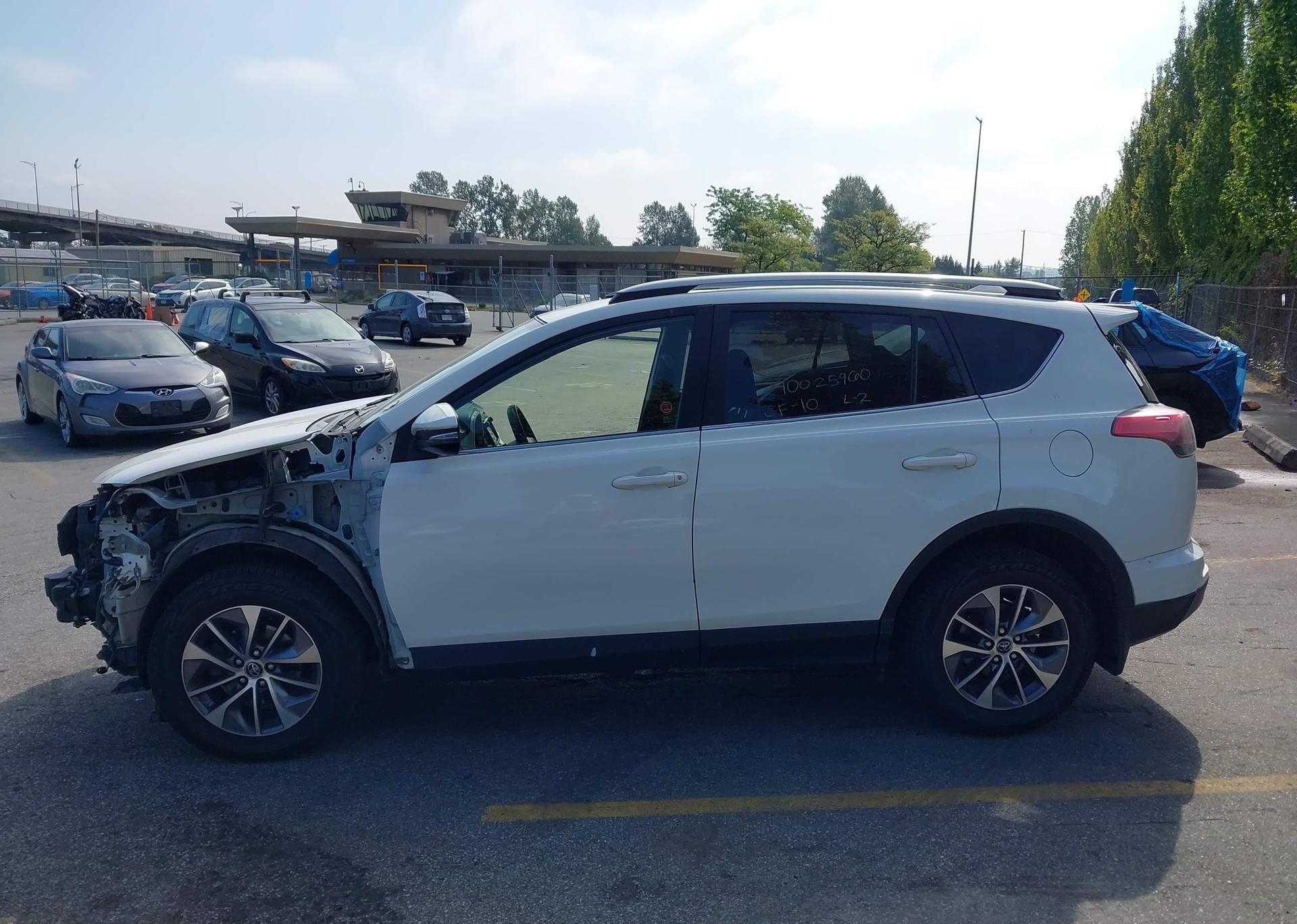 2017 TOYOTA RAV4