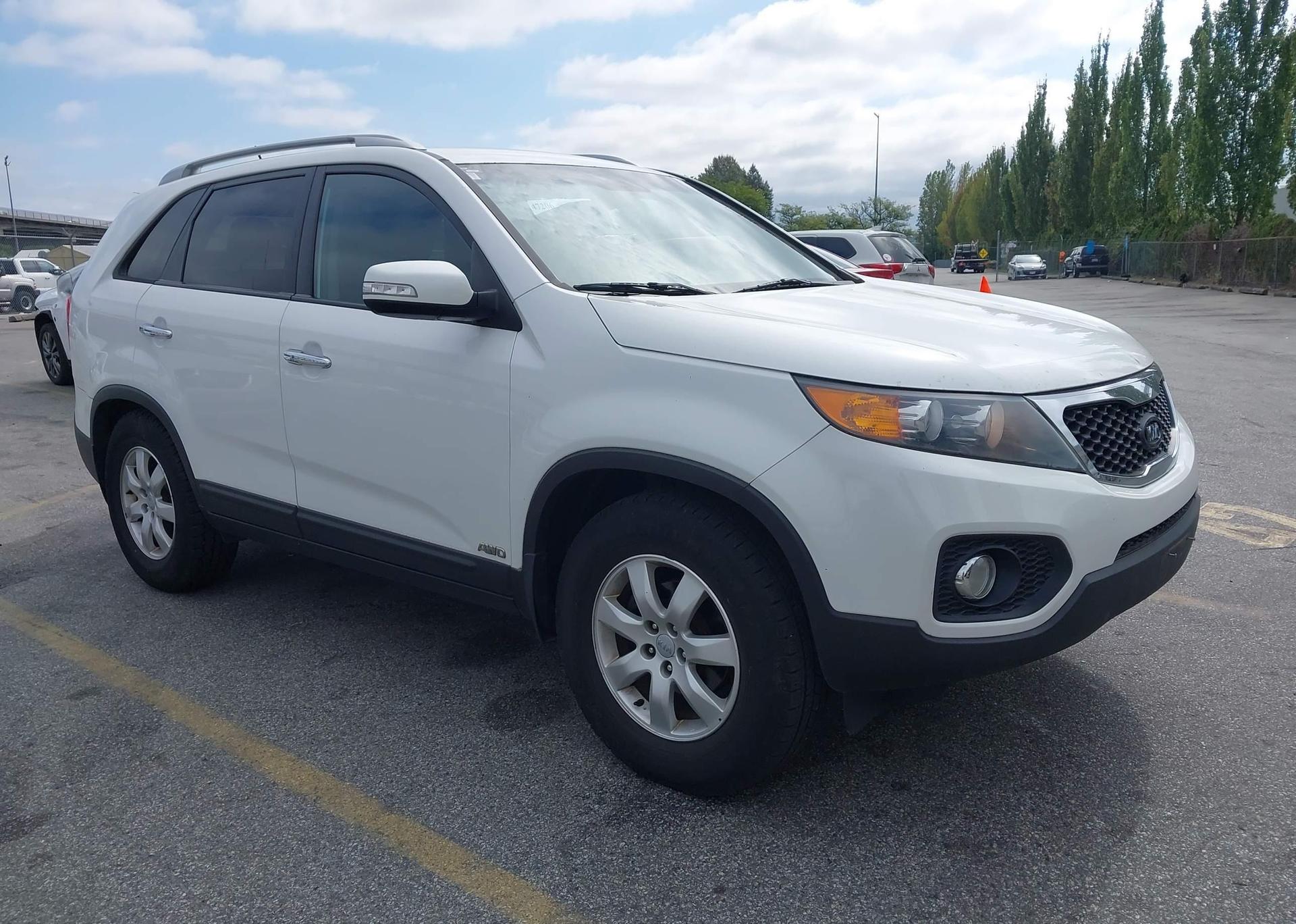 2012 KIA SORENTO LX