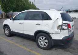 2012 KIA SORENTO LX
