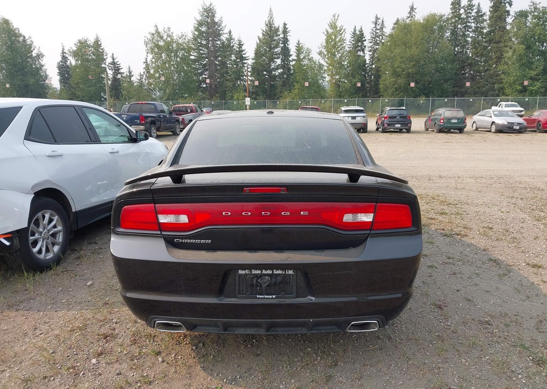 2011 DODGE CHARGER