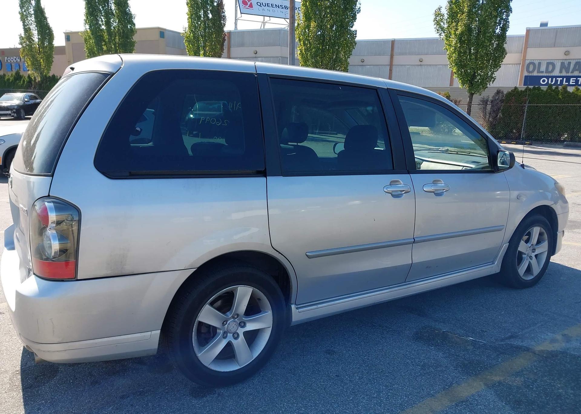 2005 MAZDA MPV WAGON