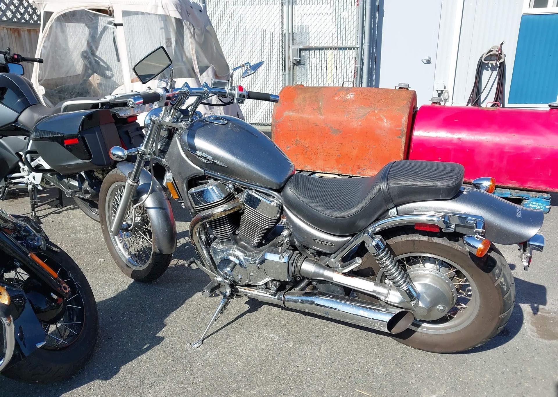 2009 SUZUKI VS1400