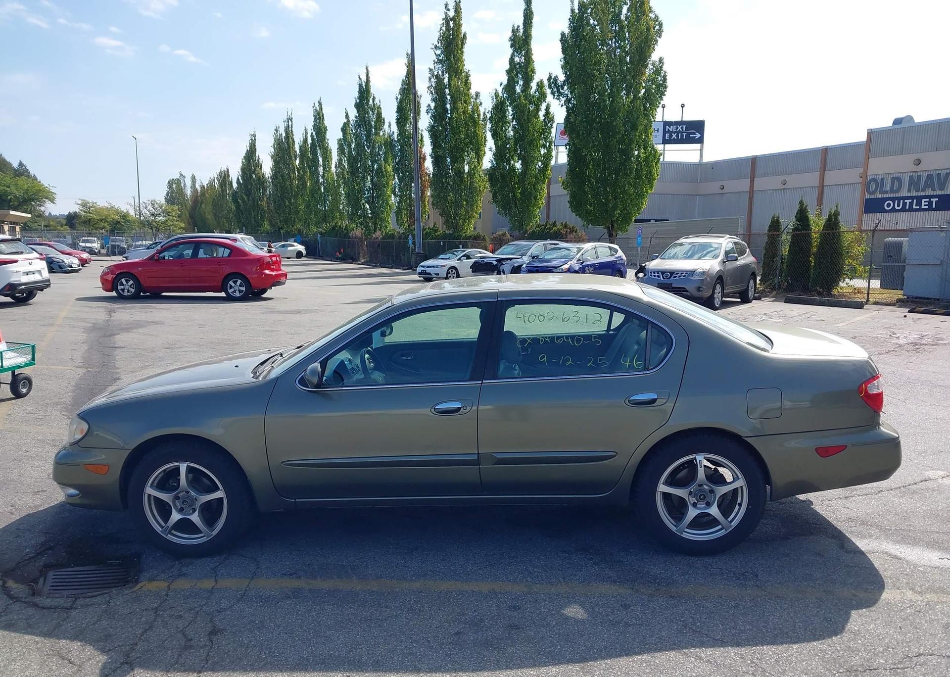 2001 INFINITI I30