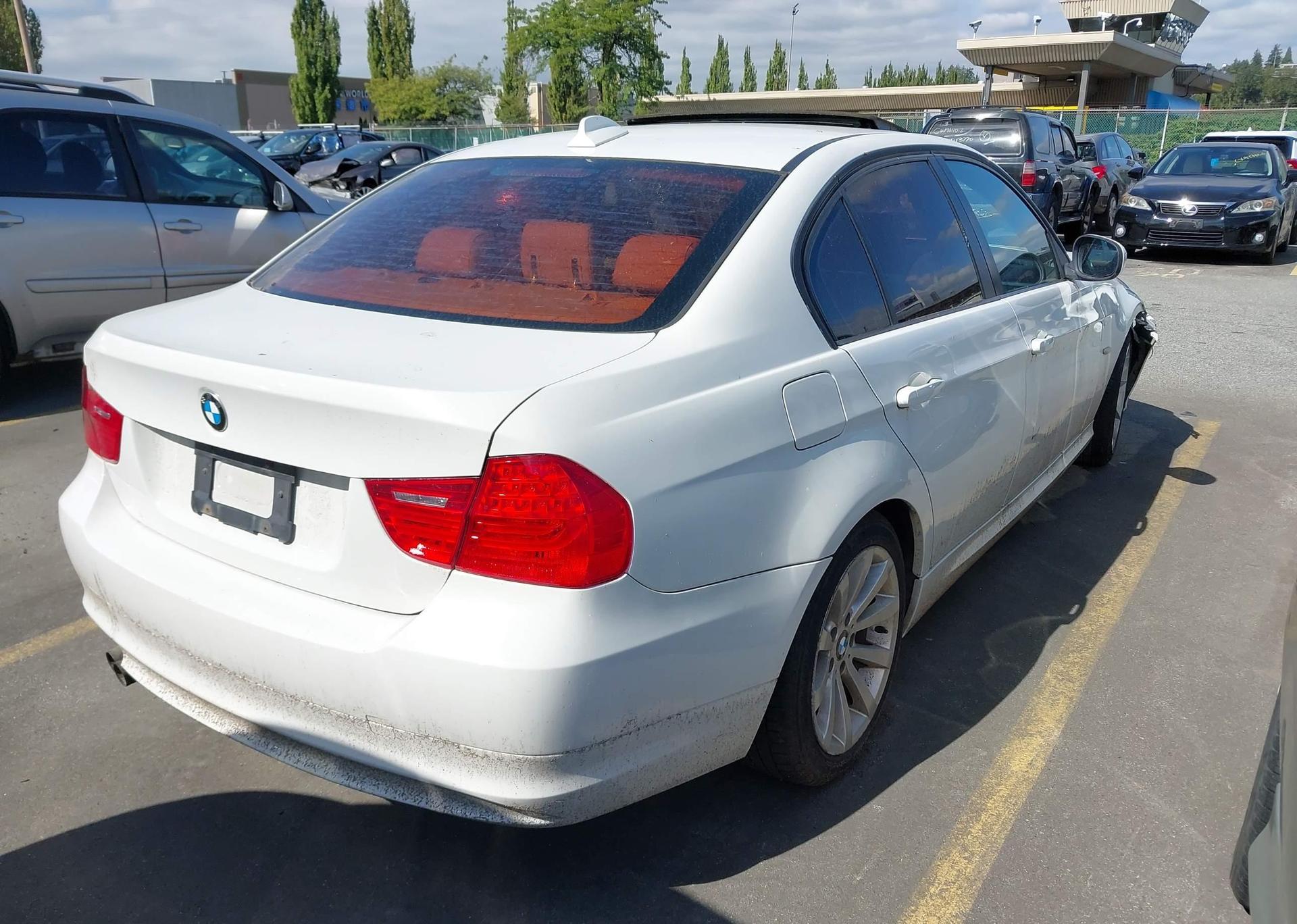 2011 BMW 323 I