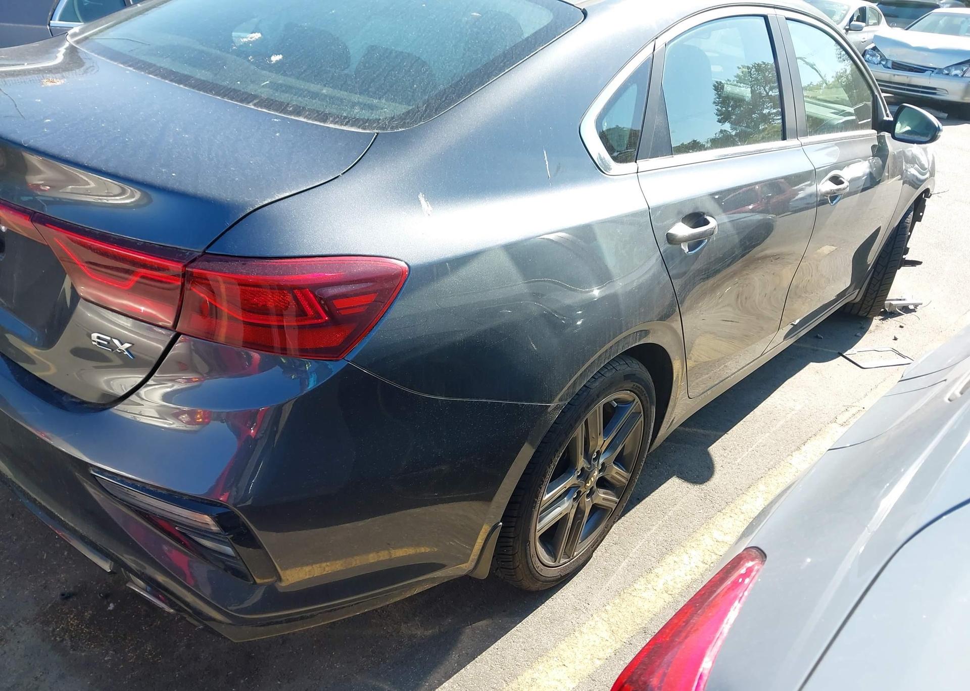 2021 KIA FORTE EX