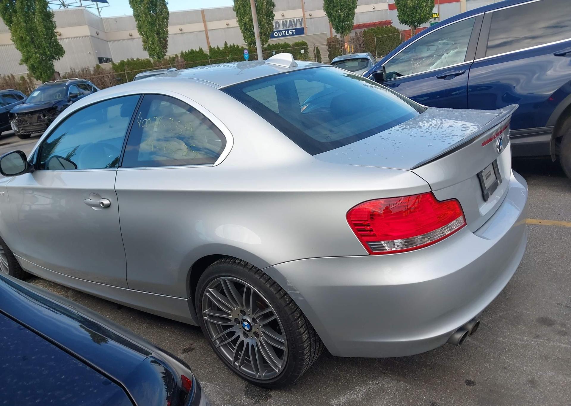 2010 BMW 128I