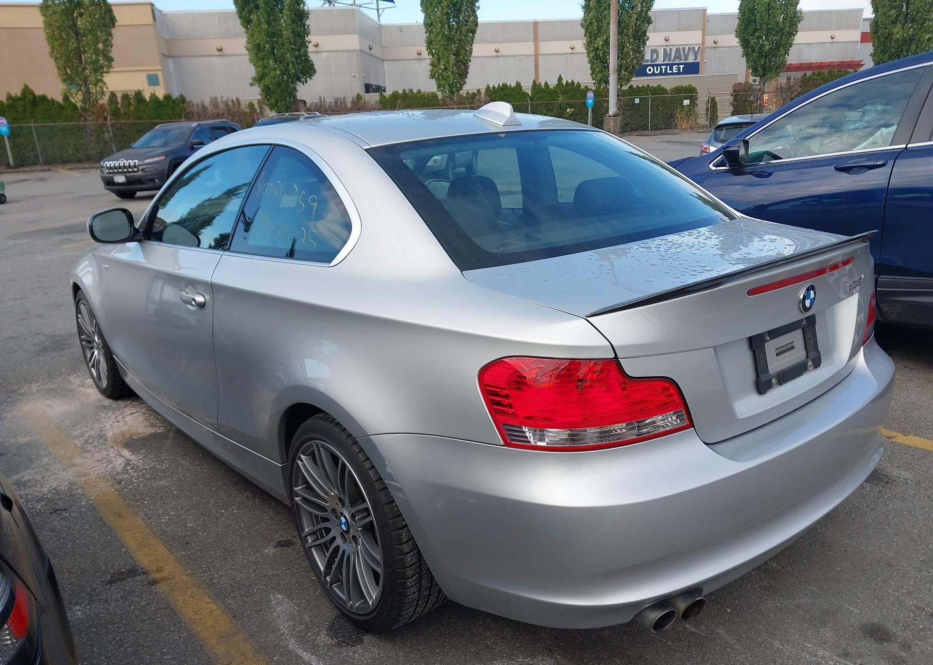 2010 BMW 128I