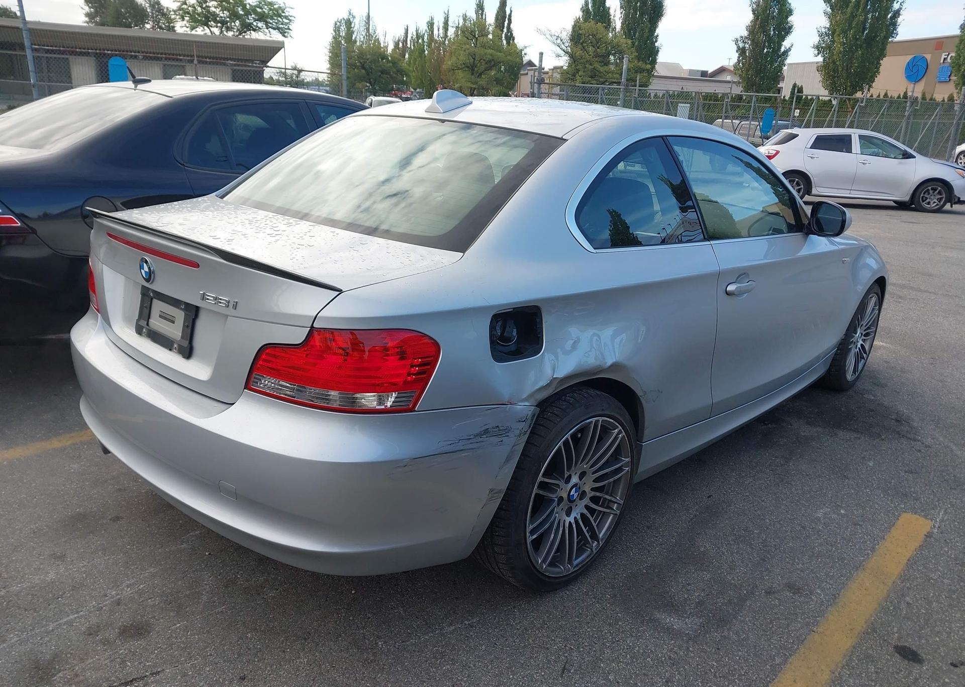 2010 BMW 128I