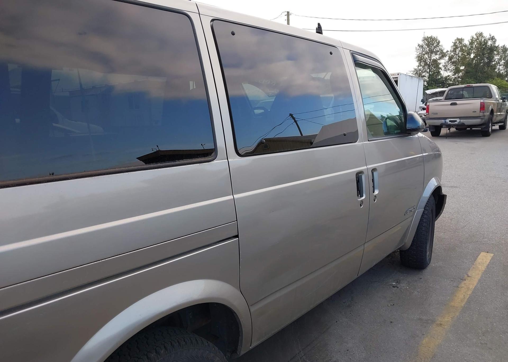 2002 CHEVROLET ASTRO