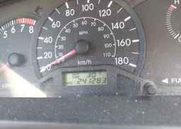 2003 TOYOTA COROLLA CE