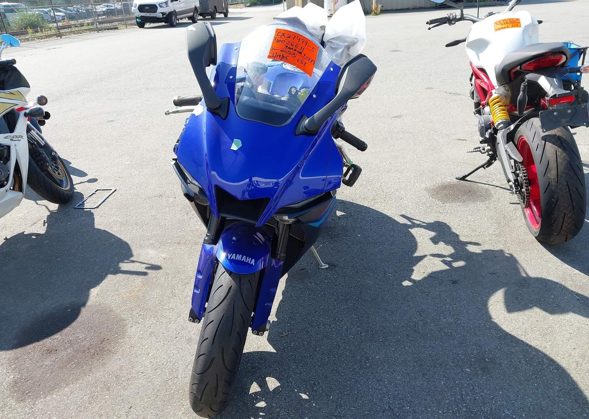 2024 YAMAHA YZFR1