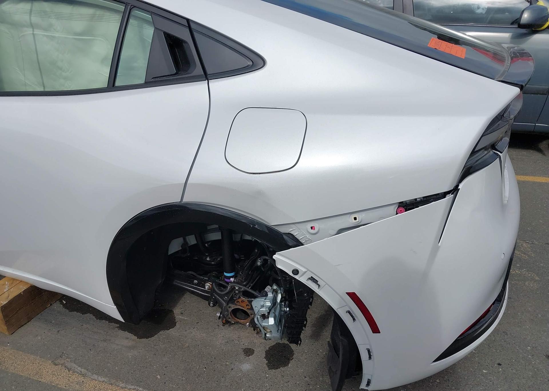2025 TOYOTA PRIUS