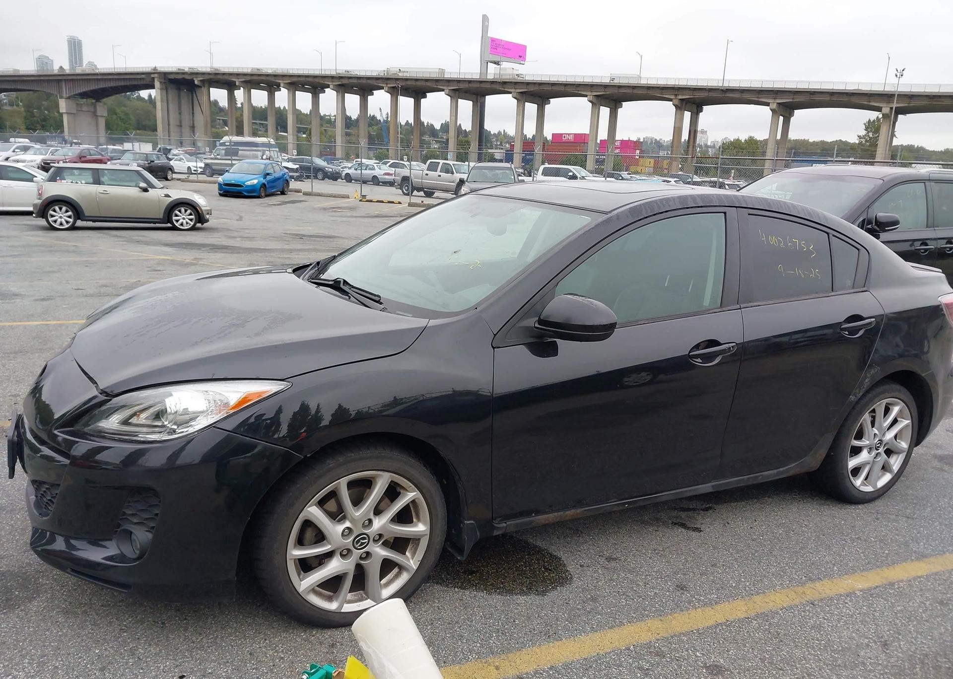 2013 MAZDA 3 S