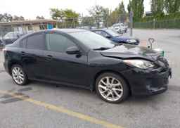 2013 MAZDA 3 S