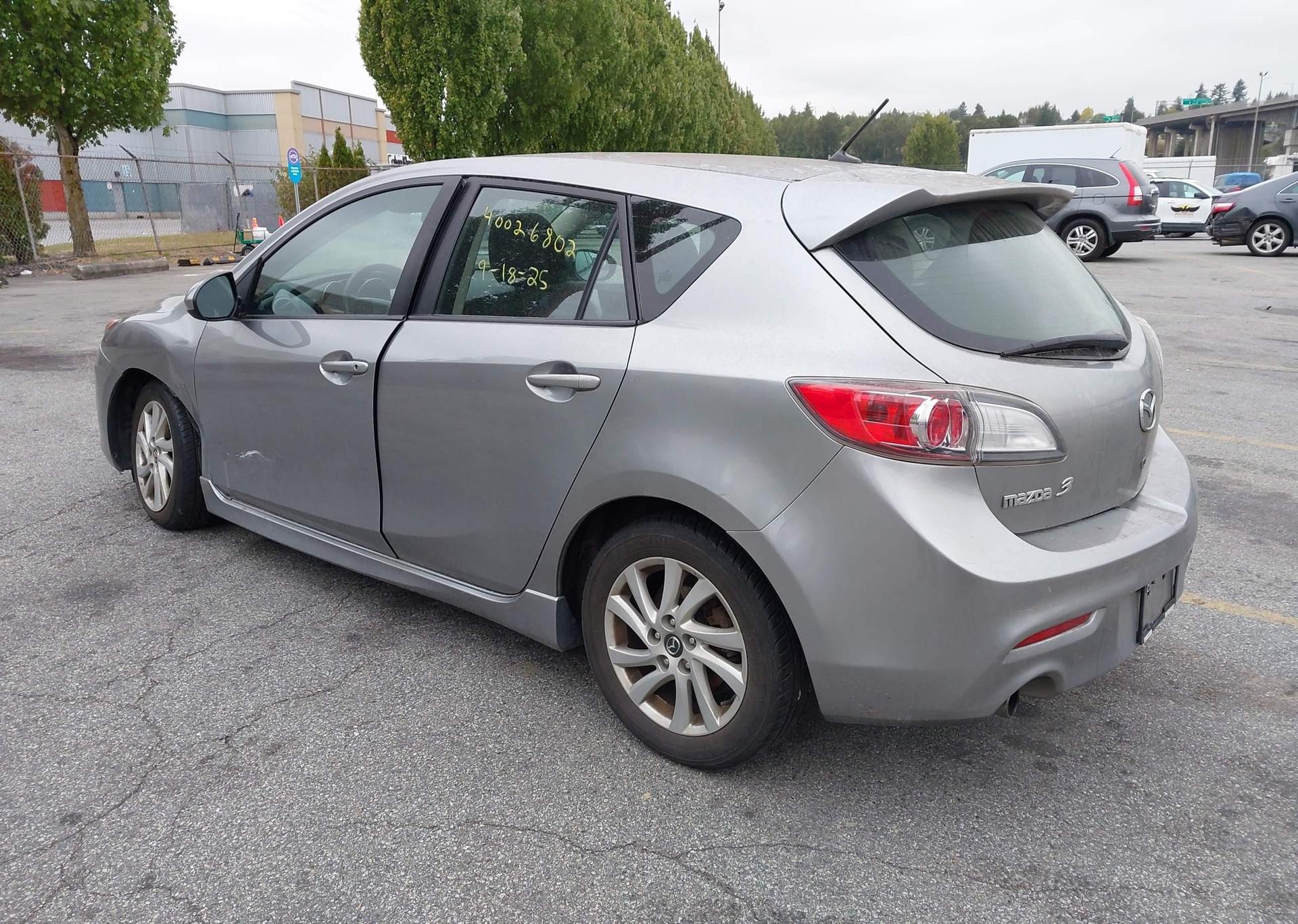 2013 MAZDA 3 I