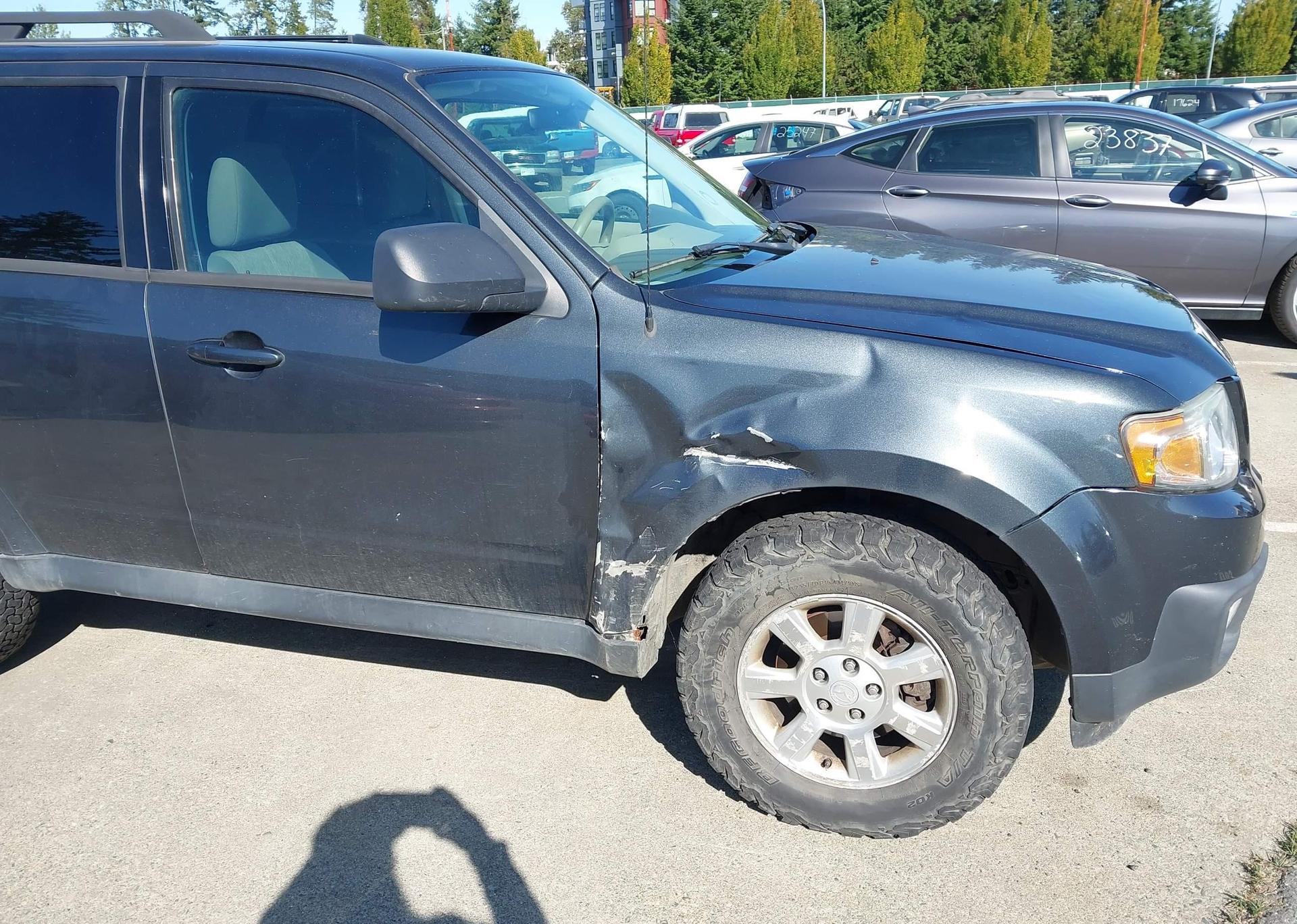 2010 MAZDA TRIBUTE I