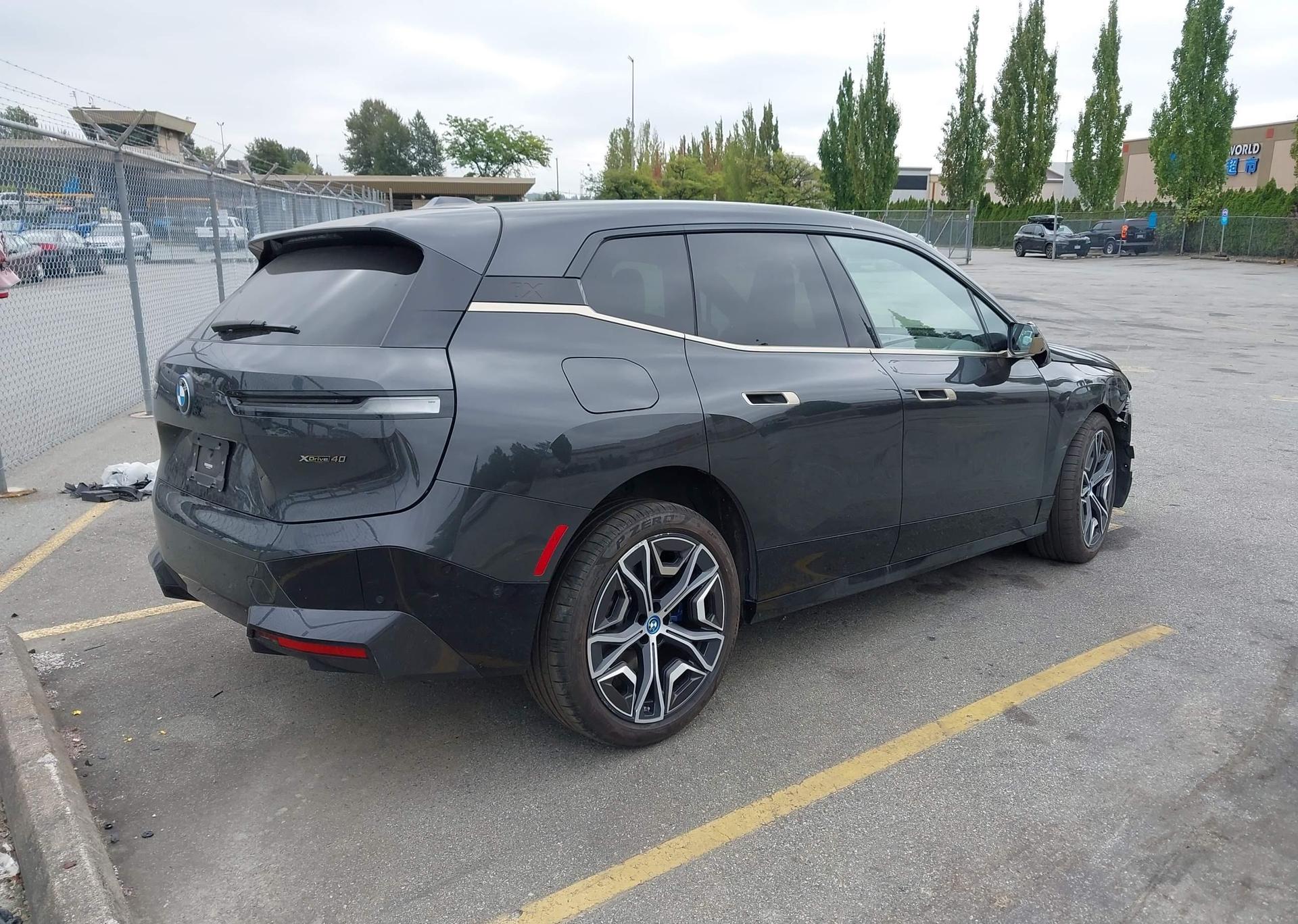 2024 BMW IX