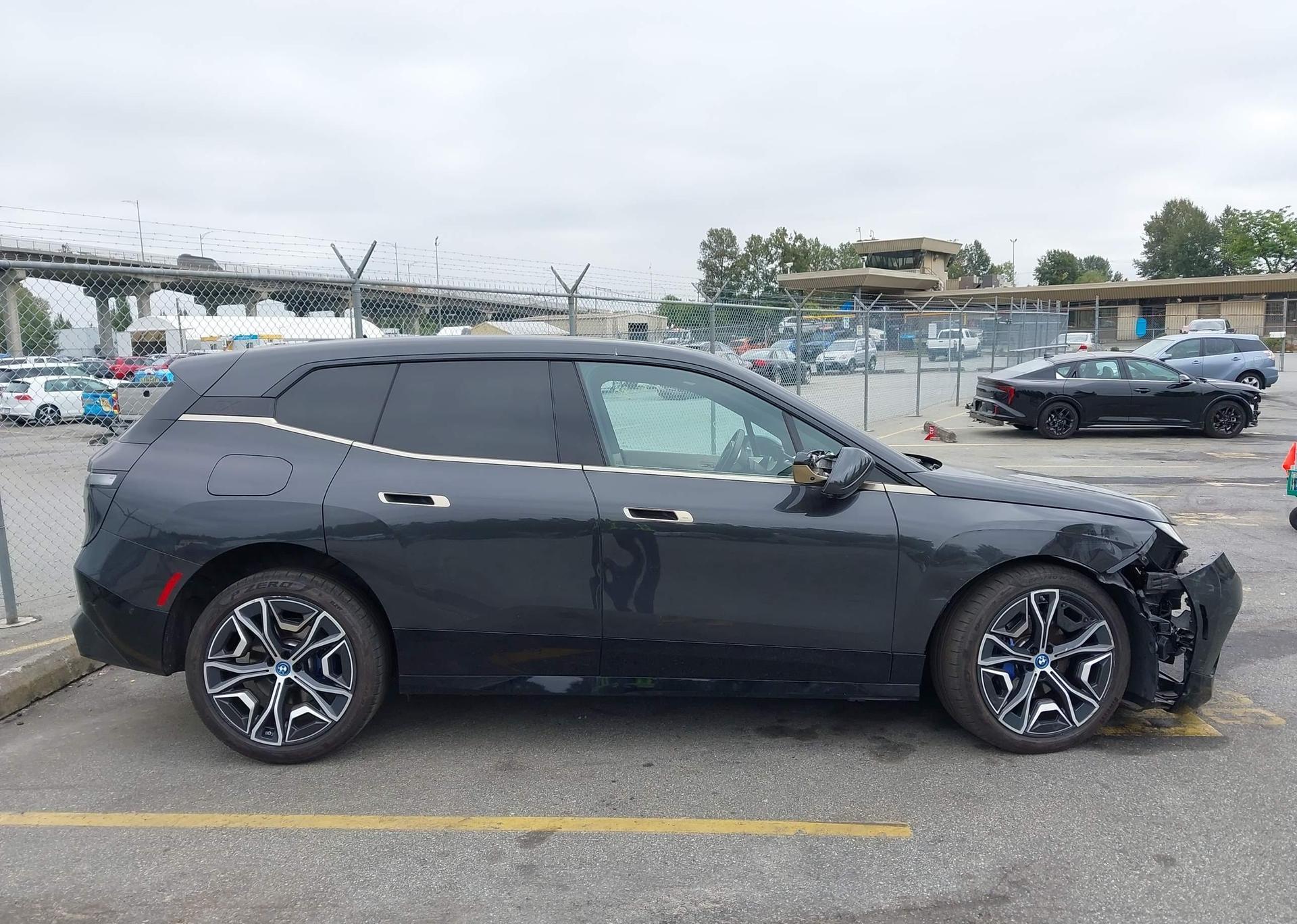 2024 BMW IX