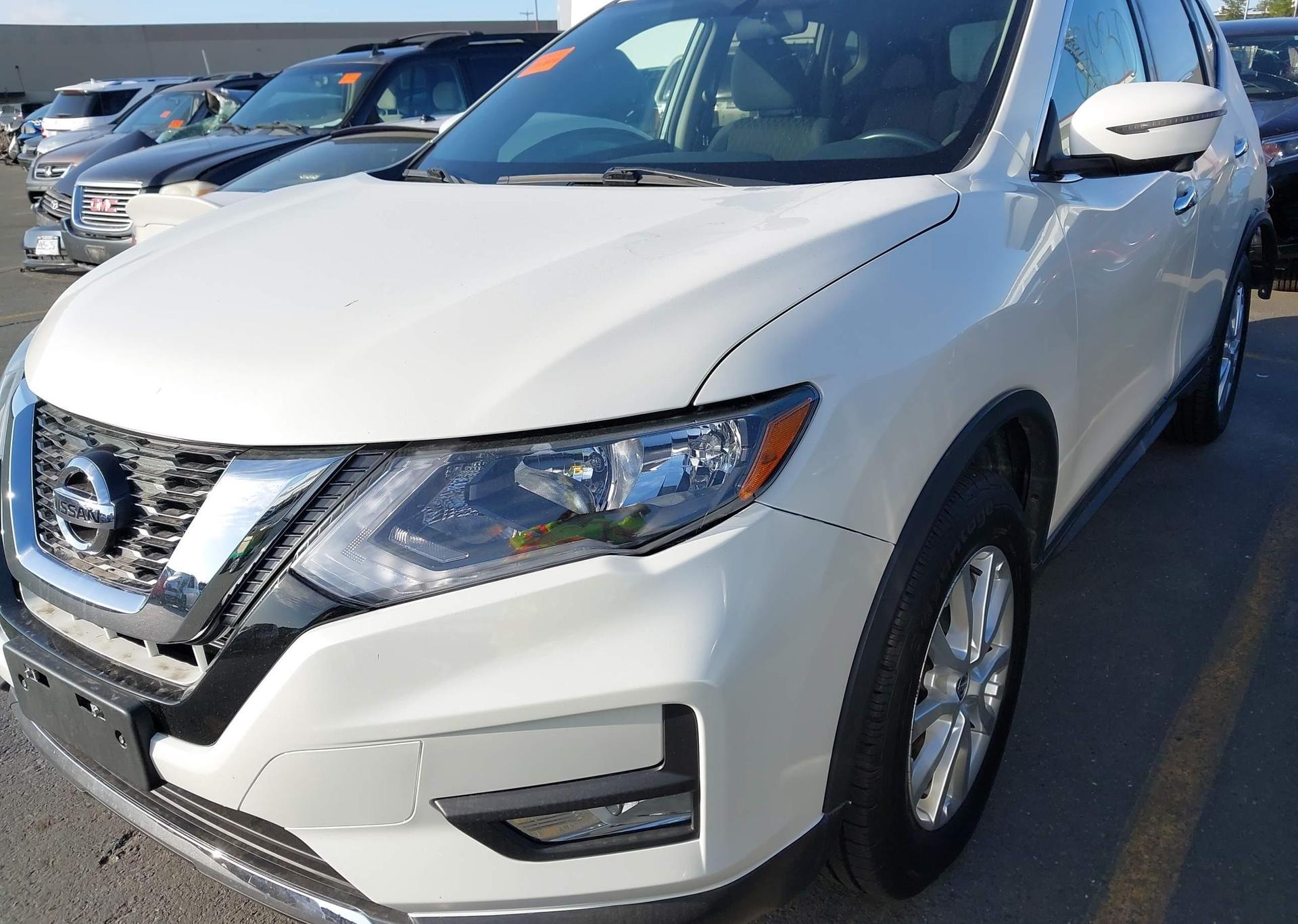 2017 NISSAN ROGUE